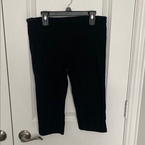GAP Black Leggings Cropped Style